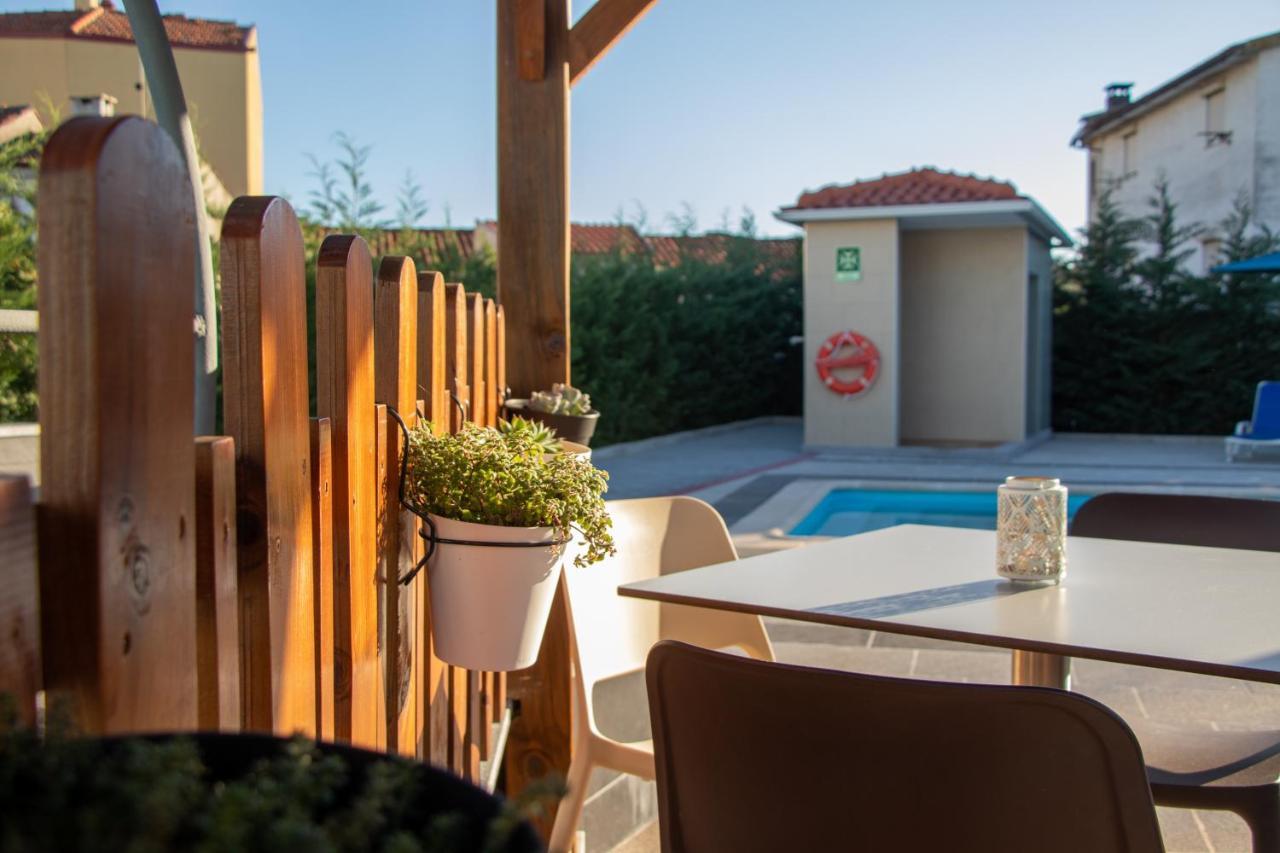 Villa Montês Guesthouse Coja Eksteriør billede