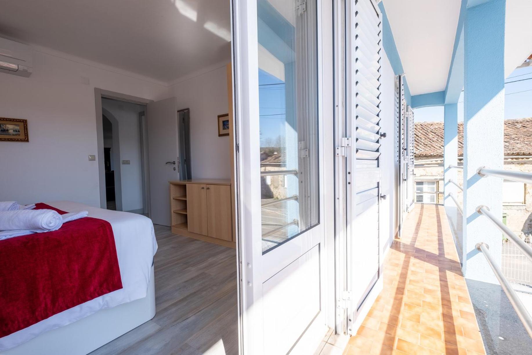 Villa Montês Guesthouse Coja Eksteriør billede